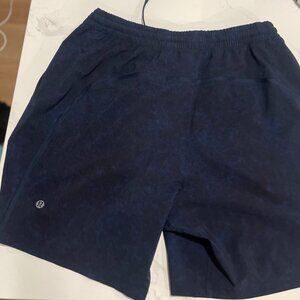 Lululemon Pace Breaker Shorts - Linerless - Size L- Dark Blue w/pattern